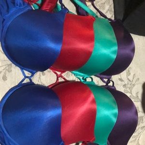 Victoria secret miraculous plunge bra 36B